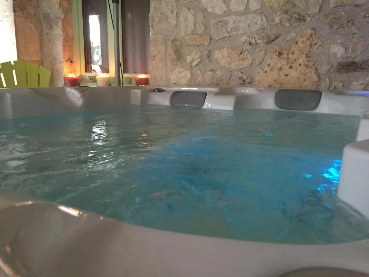 Le Mas Des Papillons Chambre D'Hotes B&B Fargues  0*, Fargues (Lot) France